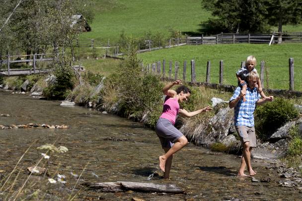 <p>Magische Momente Sommer, Katschberg, Fischen in Kärnten, Bacherlebnisweg</p>