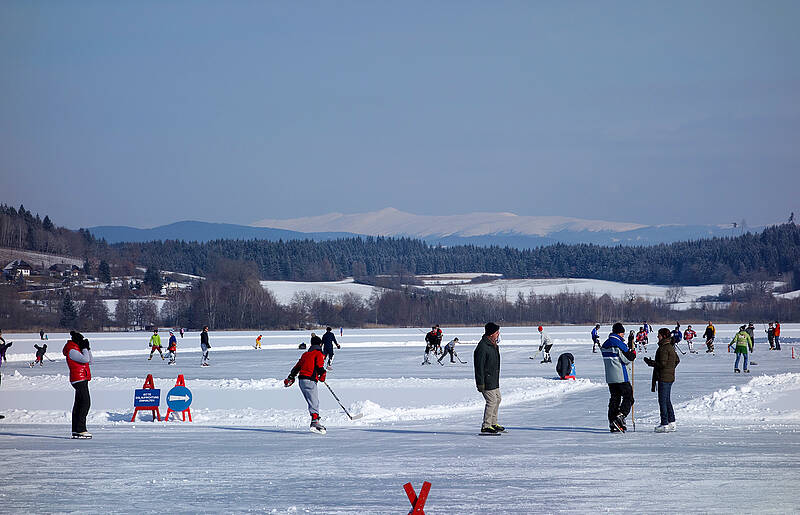 Eislaufen am Längsee in Mittelkärnten