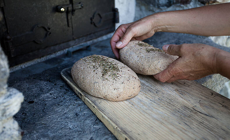 Brot backen im Lesachtal