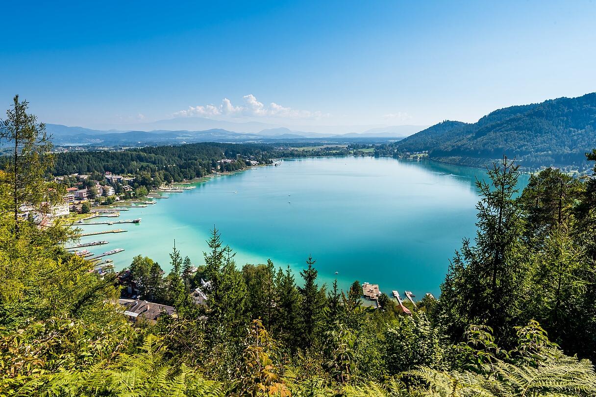 Blick über den Klopeiner See in Kärnten Blick über den Klopeiner See in Kärnten