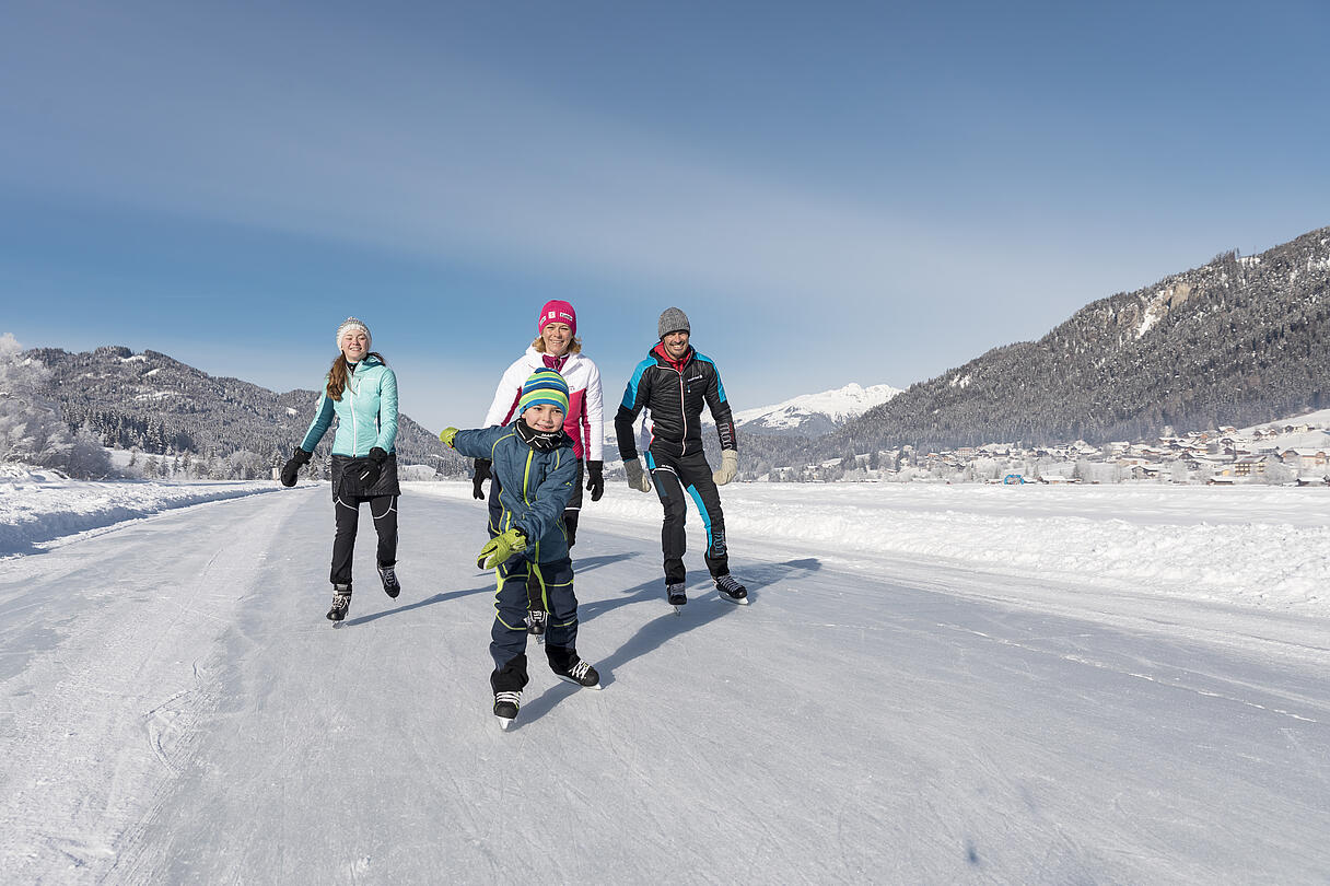 Region Weissensee_Winter_Eislaufen