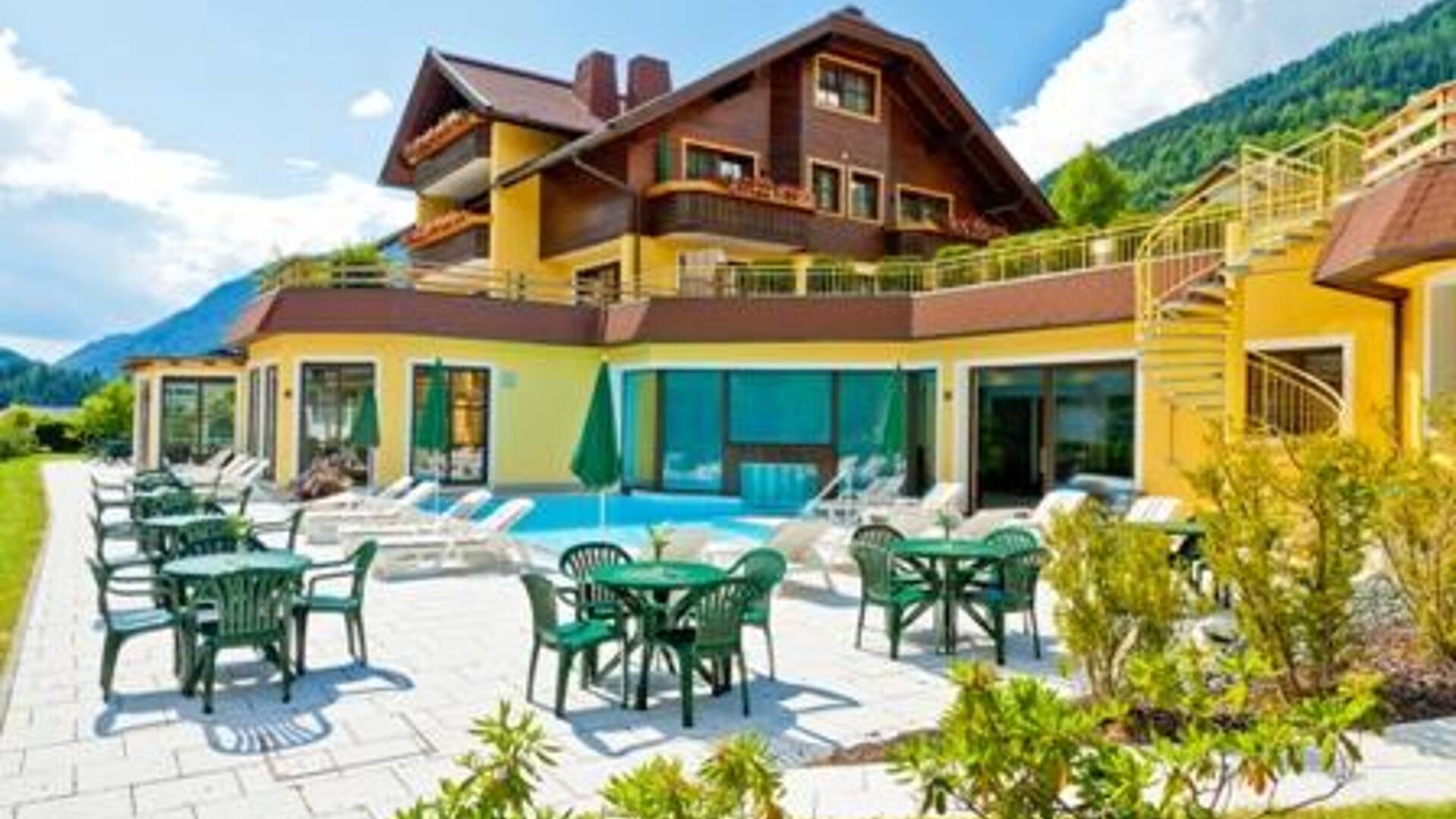 Alpine Spa Residence Au enanlage Sommer