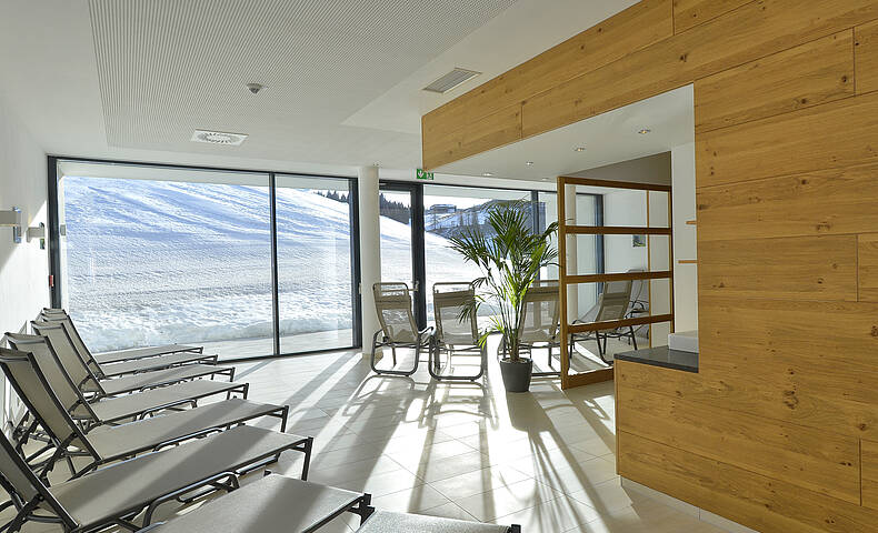 Almhotel_Kaernten_Nassfeld_Wellnessbereich