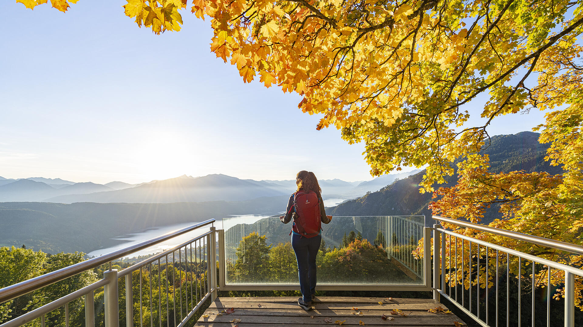 Wandern in der Region Millstaetter See im Herbst