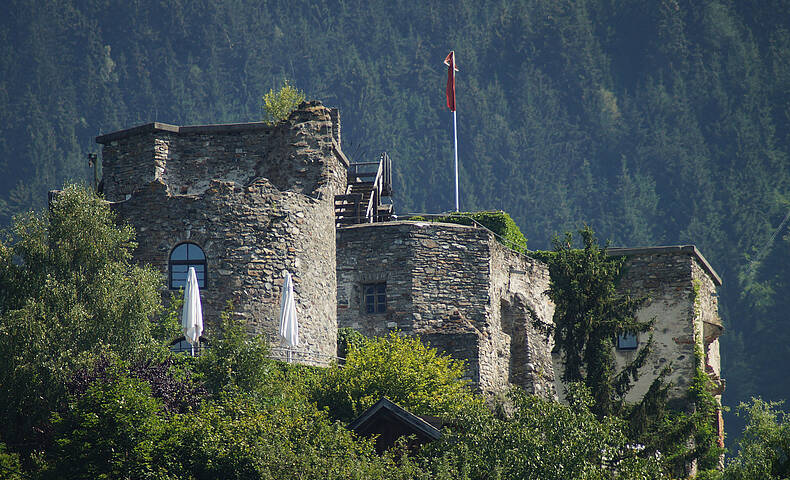 Burg Sommeregg 